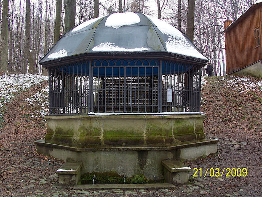 pramen V Hájku (1063) - březen 2009