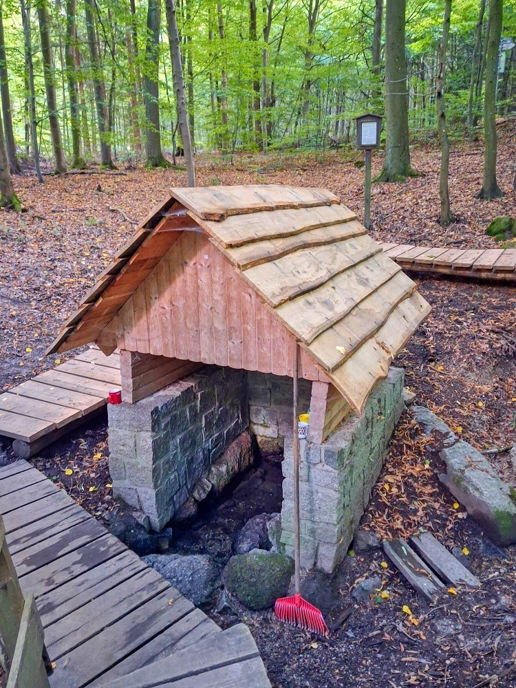 studánka Lenhartova (1248) - srpen 2025