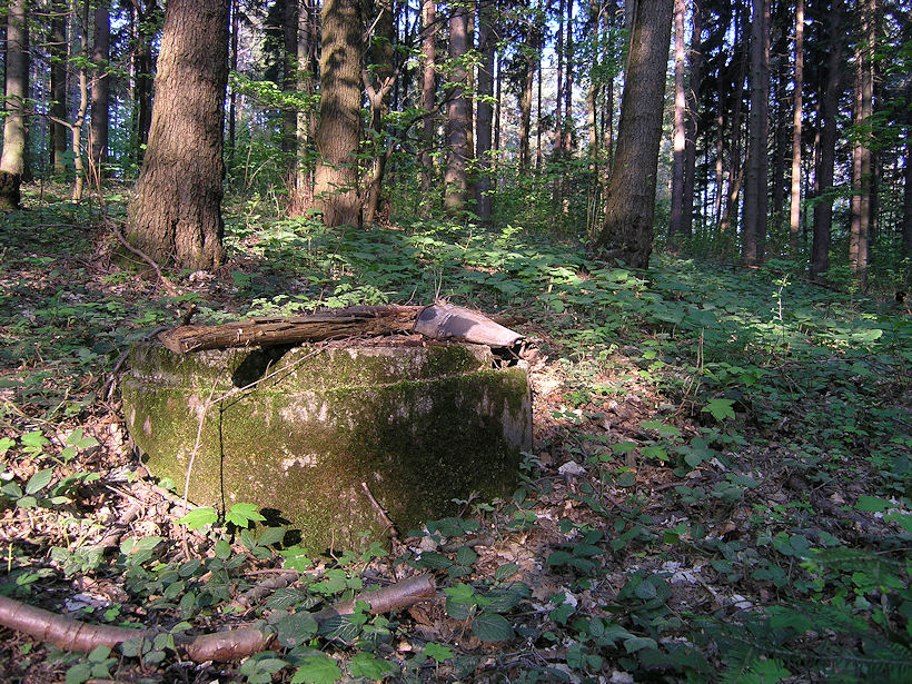 studna bez jména (1385) - červen 2009