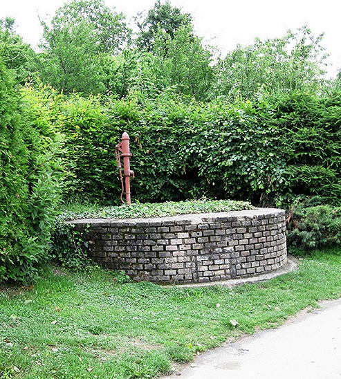 studna Na Pulčinách (1490) - červen 2009