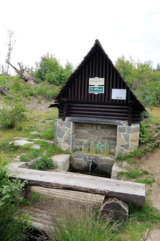 Modrá studánka (334) - červen 2020