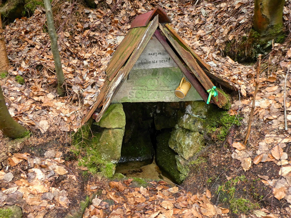 studánka U Ščůrovej (571) - duben 2026