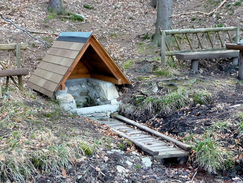 studánka U Cipíska (689) - listopad 2008