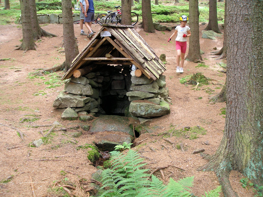 studánka U Volyňské kapličky (992) - únor 2009