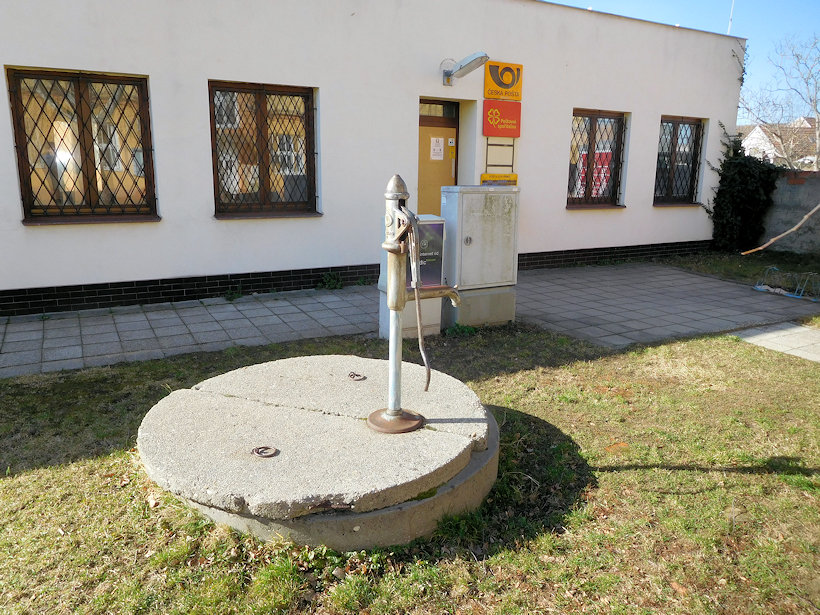 studna bez jména (14264) - únor 2022