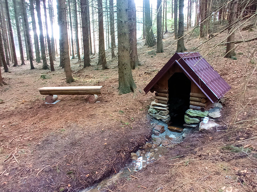 studánka Na modré  (14313) - duben 2022
