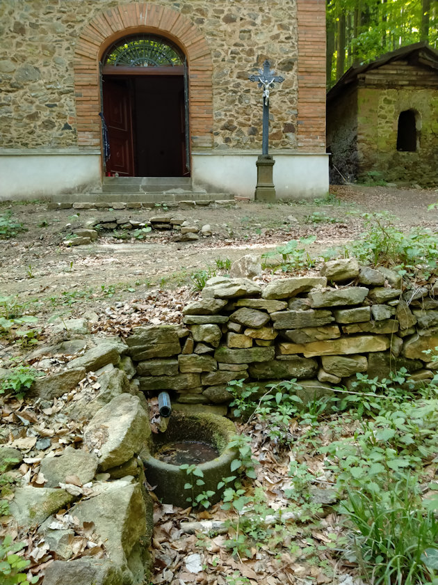 studánka bez jména (14362) - květen 2022