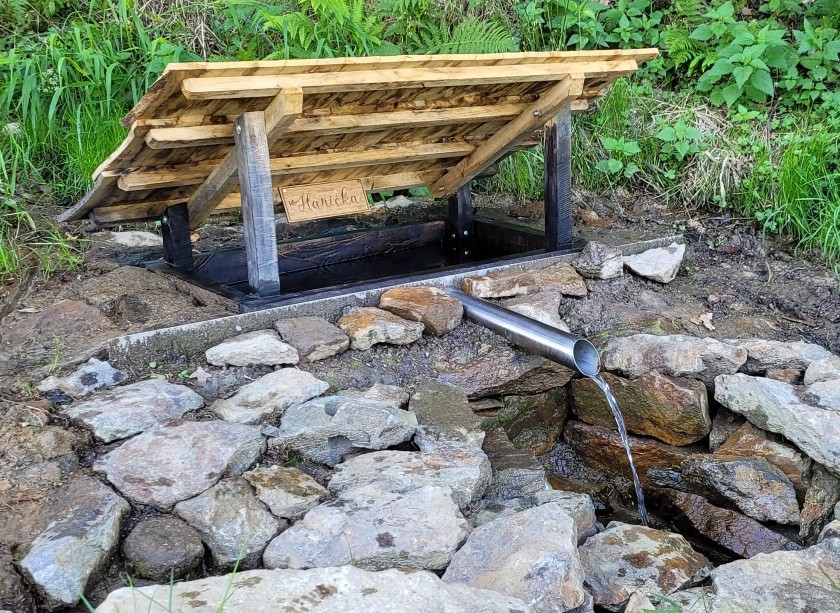 studánka Hanička (14438) - září 2023