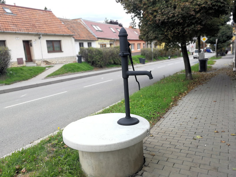 studna bez jména (14627) - září 2022