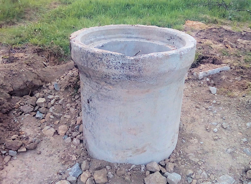 studánka U školního statku (14790) - květen 2023
