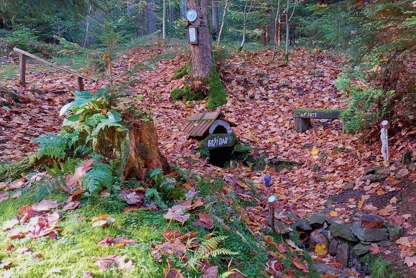 studánka Haďáček (15041) - říjen 2023