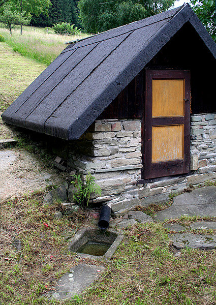 Studna na Chlacholůvku (1570) - červenec 2009