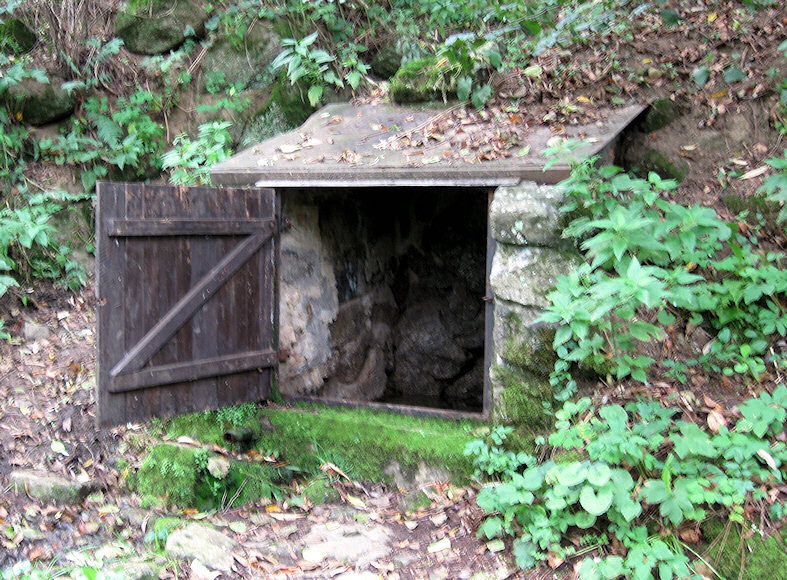 studánka Pod Lubím (1886) - září 2009