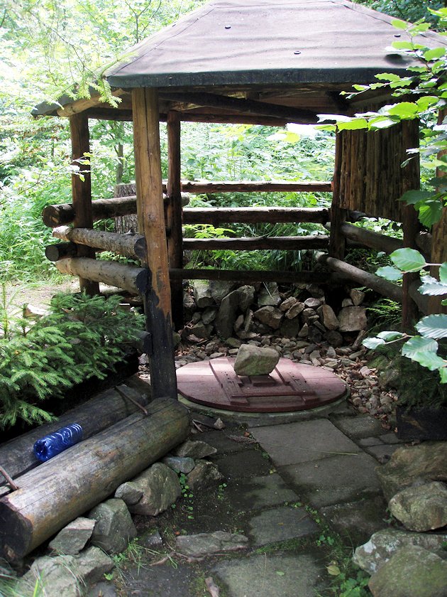 Studánka Mezisvětí (1948) - září 2009