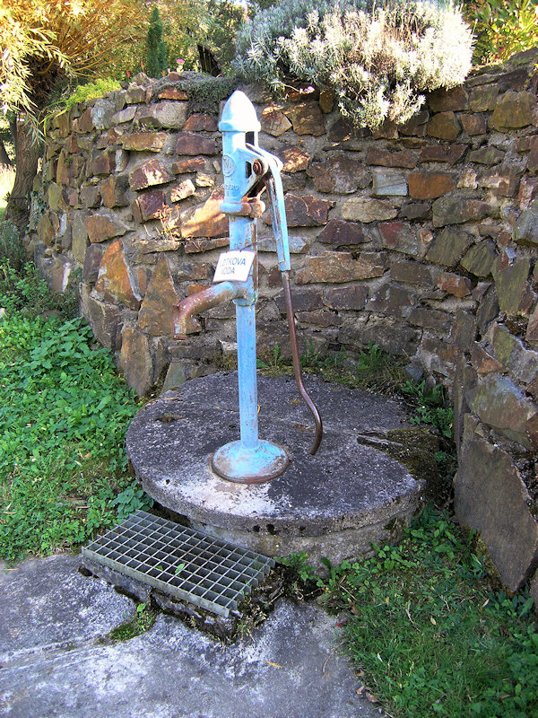 studna bez jména (2170) - říjen 2009