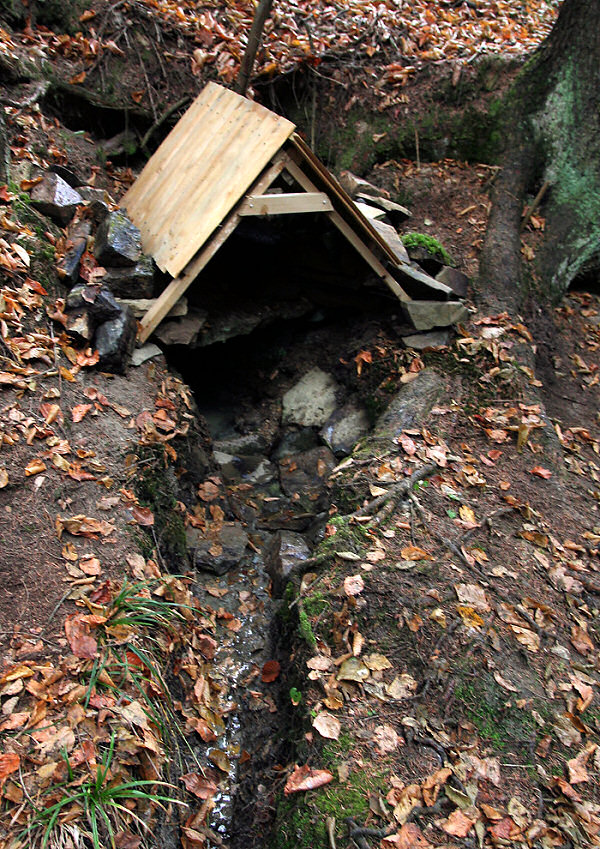 studánka Sirný pramen (2180) - datum neznámé