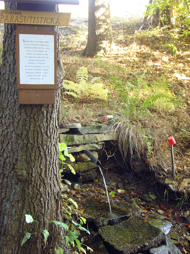 studánka U partyzána (2200) - říjen 2009