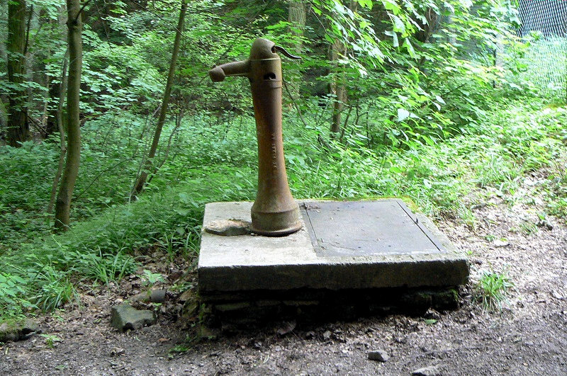 studna bez jména (3467) - červen 2010