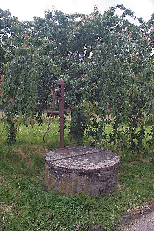studna bez jména (3469) - červen 2010