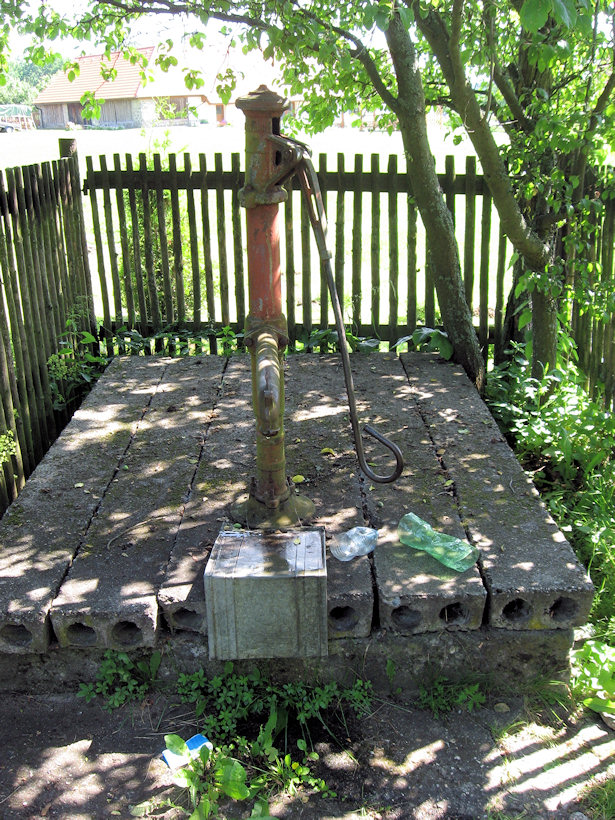 studna bez jména (3647) - červenec 2010