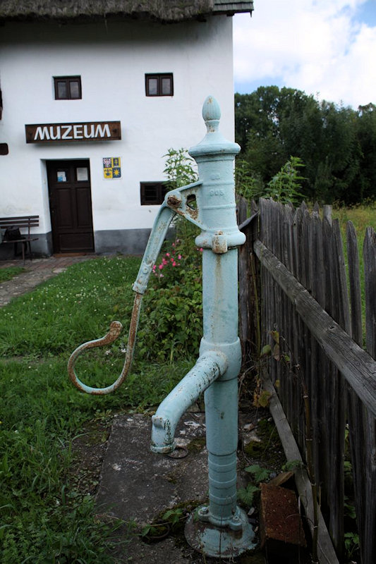 studna bez jména (3952) - září 2010