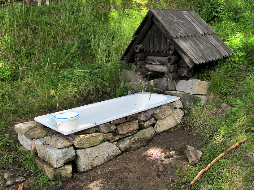 studánka Návrší (4033) - červenec 2020