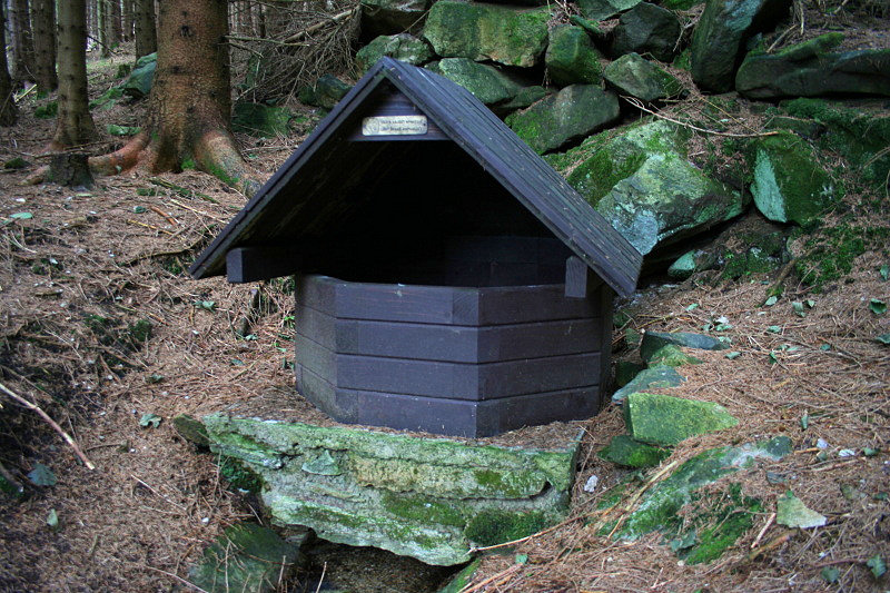 Sklářská studánka (4156) - říjen 2010