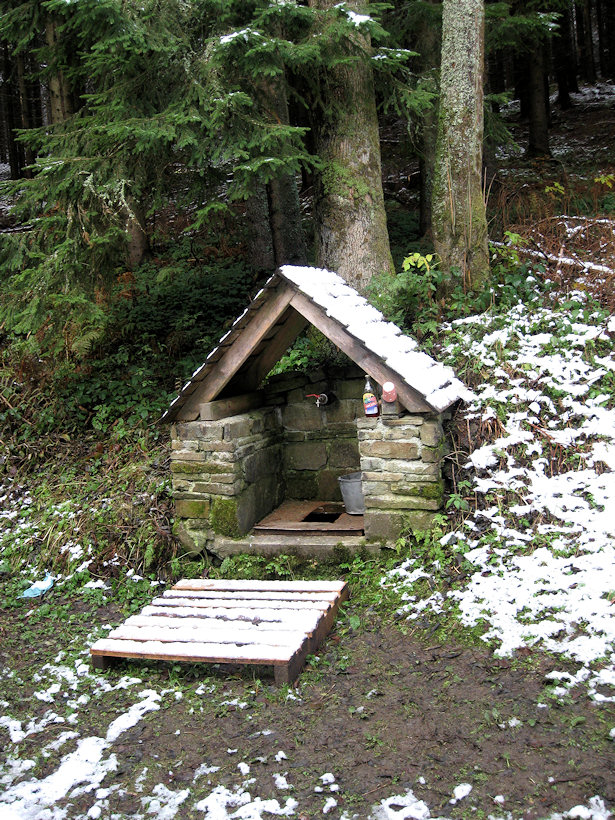 studánka U lovecké chaty Kotly (4185) - listopad 2010