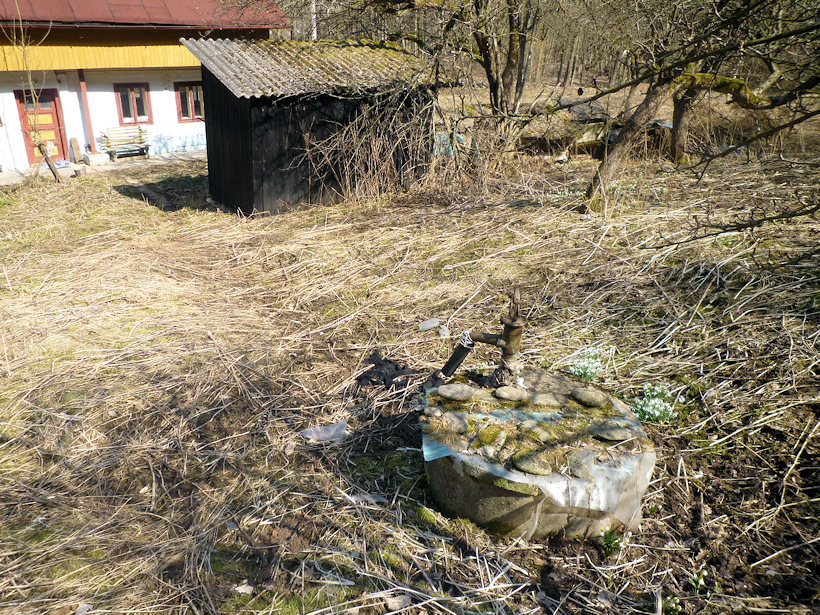 studna Ve Slatinské stráni (4476) - duben 2011