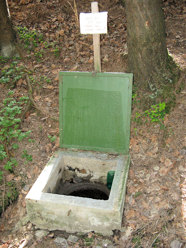 jiný vodní zdroj bez jména (4521) - duben 2011