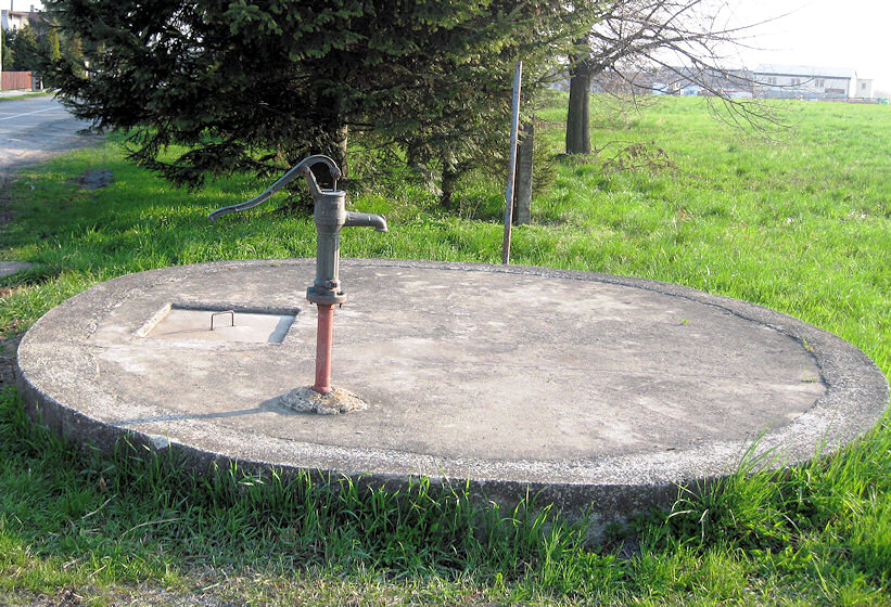 studna bez jména (4543) - duben 2011