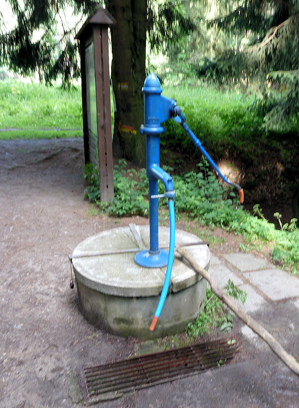studna bez jména (4816) - červenec 2011