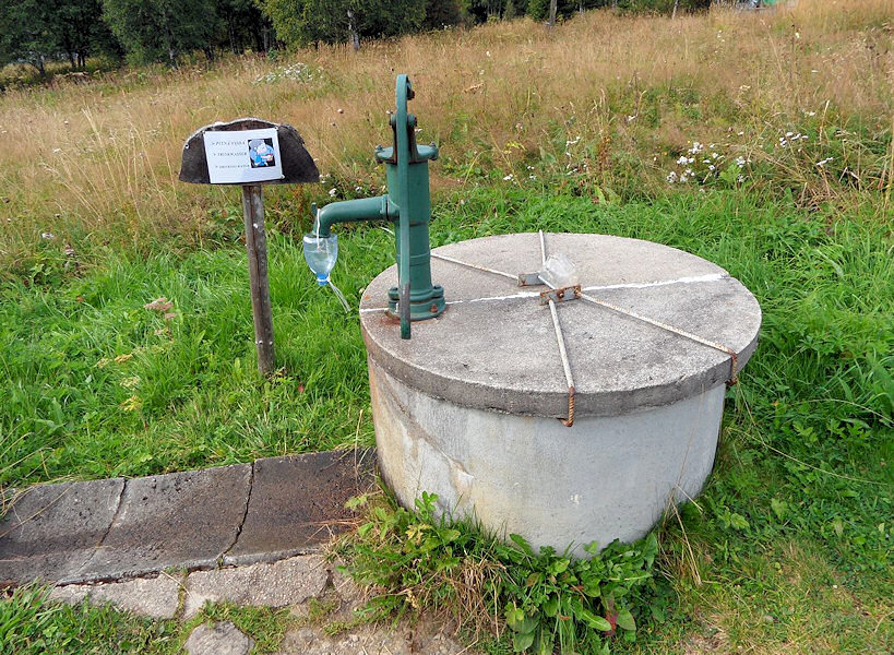 studna bez jména (4970) - září 2011