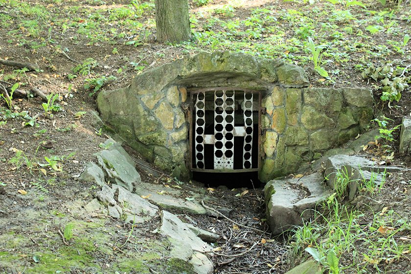 studánka V hájku (5464) - březen 2012