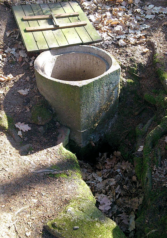 Mládkova studánka (5604) - duben 2012