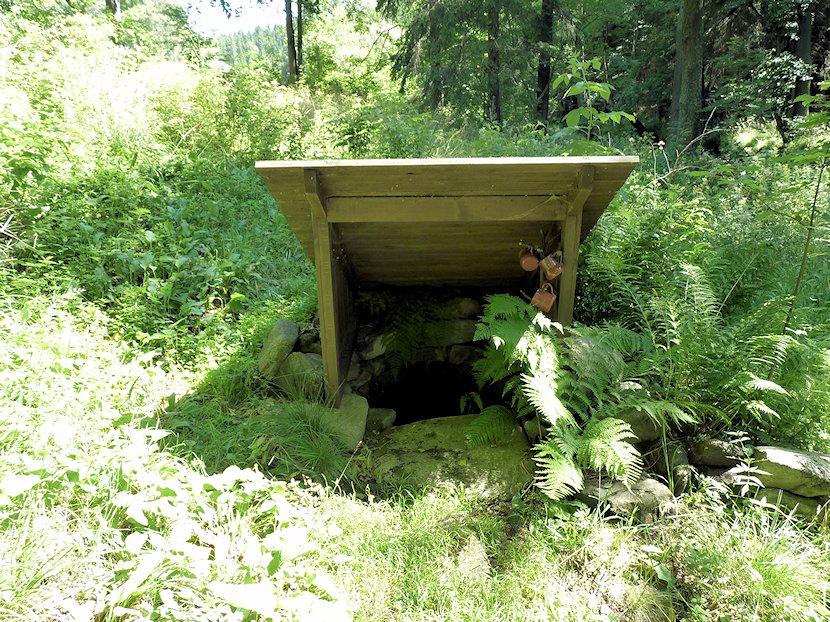 studánka Račí voda (5880) - červenec 2012