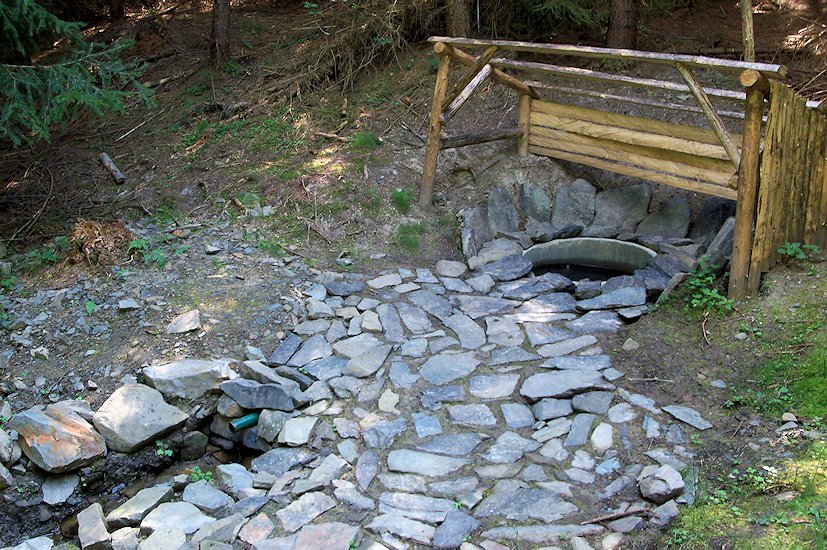 studánka Luciánská (5946) - srpen 2012
