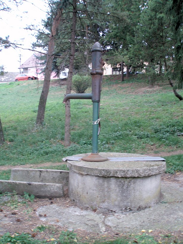 studna bez jména (6061) - říjen 2012