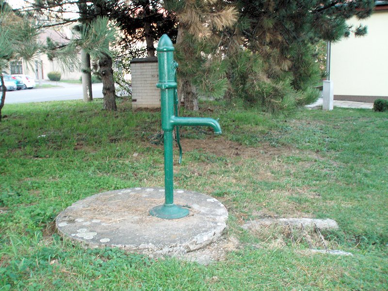 studna bez jména (6128) - říjen 2012