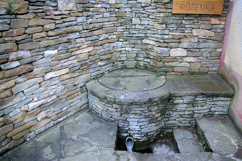 pramen Růženka (6331) - prosinec 2012