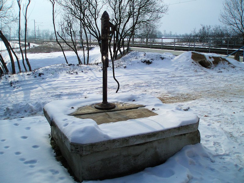 studna bez jména (6419) - leden 2013