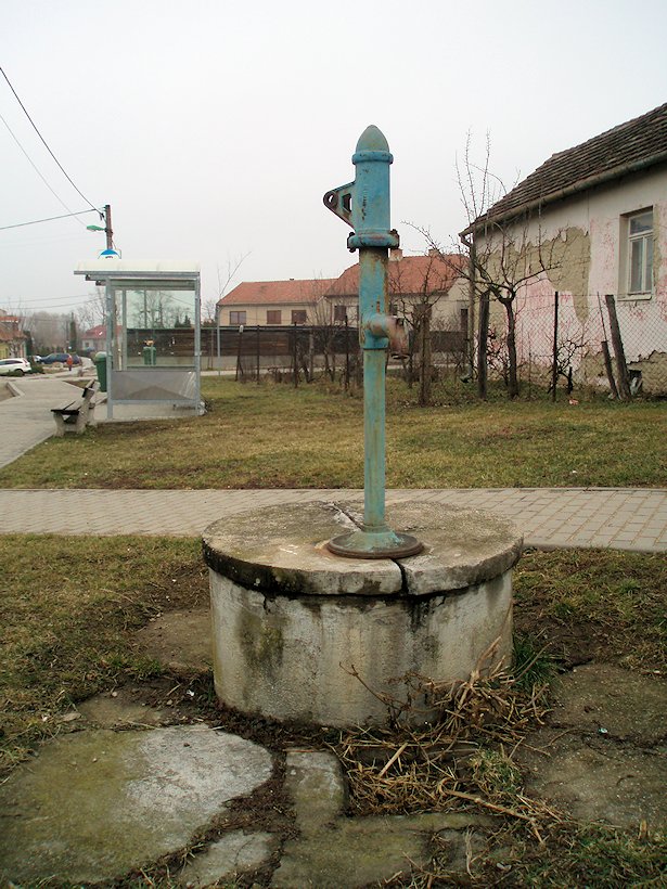 studna bez jména (6535) - březen 2013