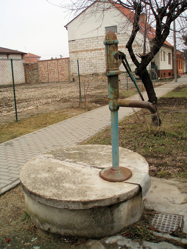 studna bez jména (6537) - březen 2013