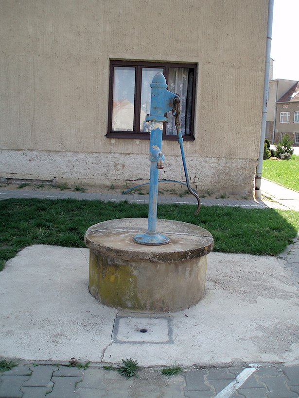 studna bez jména (6693) - duben 2013