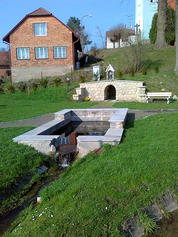 studánka Na návsi (6701) - duben 2013