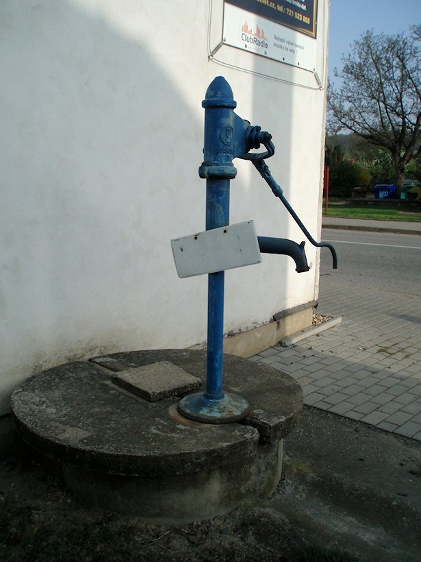 studna bez jména (6726) - květen 2013