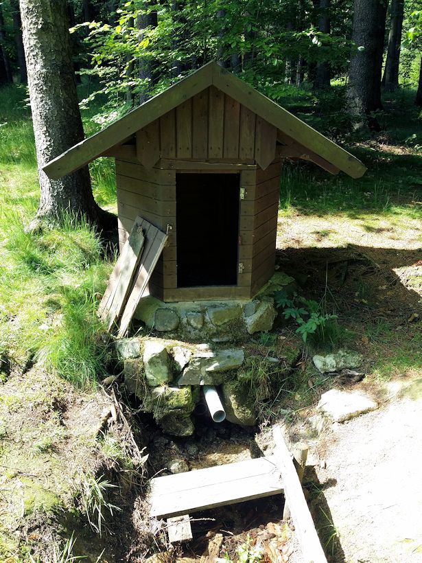 studánka U Doubku (6764) - květen 2013