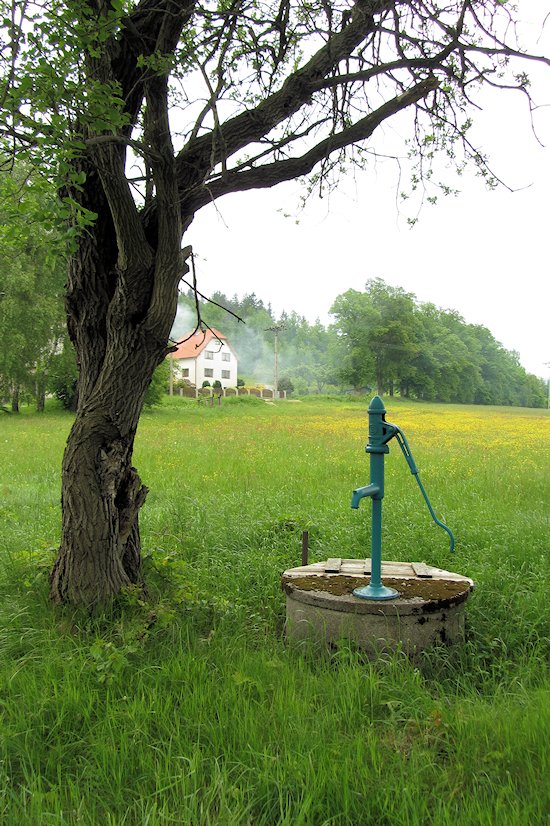 studna bez jména (6861) - květen 2013