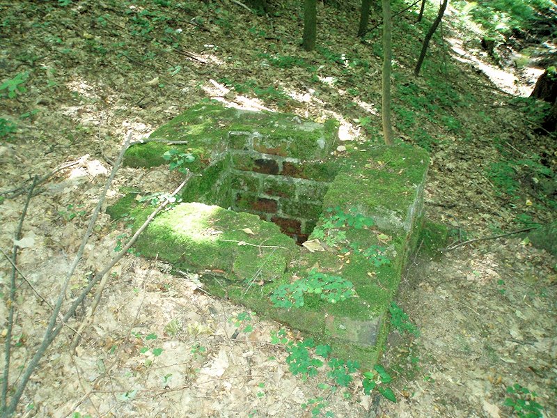 studna bez jména (7166) - červenec 2013