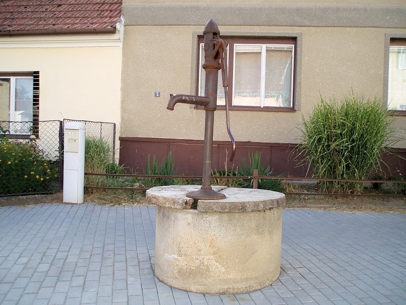 studna bez jména (7327) - srpen 2013
